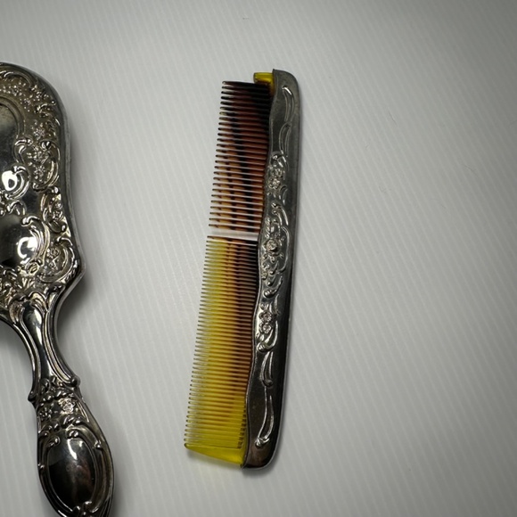 Vintage Antique Silver Plated Ornate Vanity Set-Hand Mirror ~9”, Comb, Brush - Picture 8 of 9